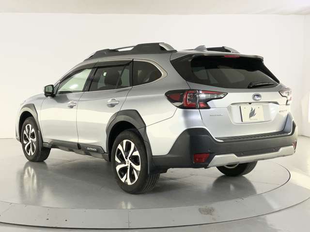 Subaru Legacy Outback 8