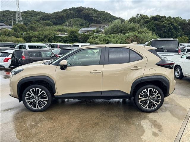 Toyota Yaris Cross 12
