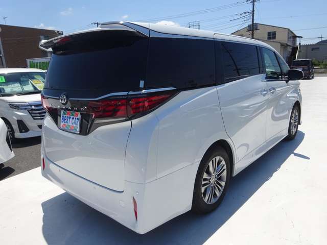 Toyota Alphard 8
