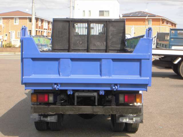 Isuzu Elf 5
