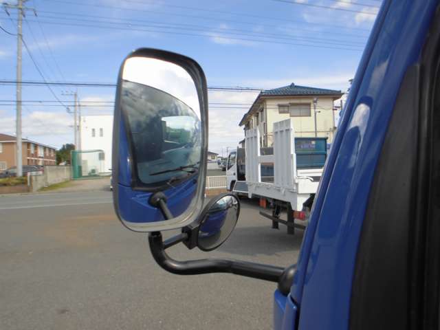 Isuzu Elf 9