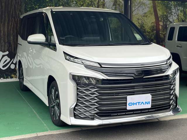 Toyota Voxy 5