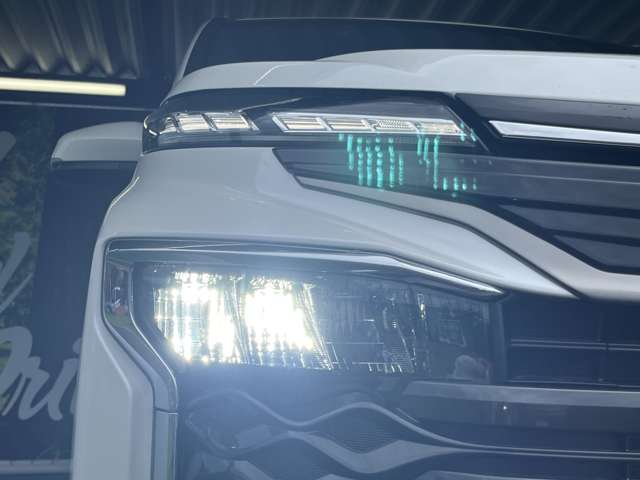 Toyota Voxy 10