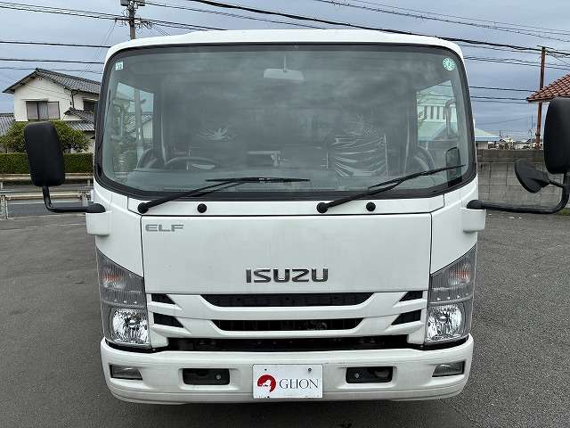 Isuzu Elf 2