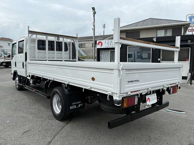 Isuzu Elf 6