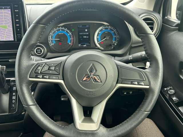 Mitsubishi eK X 4