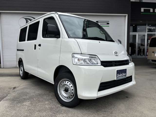 Toyota Town Ace Van 4