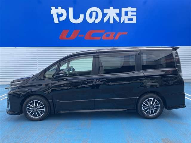 Toyota Voxy 2