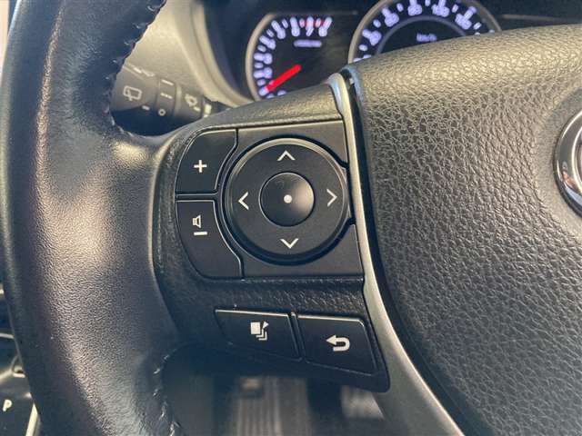 Toyota Voxy 6