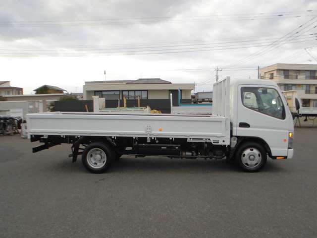Mitsubishi Fuso Canter 4