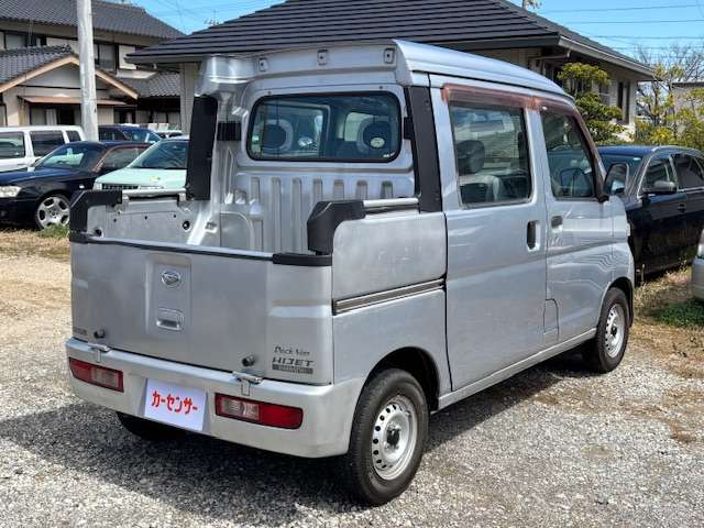 Daihatsu Hijet Deck Van 12