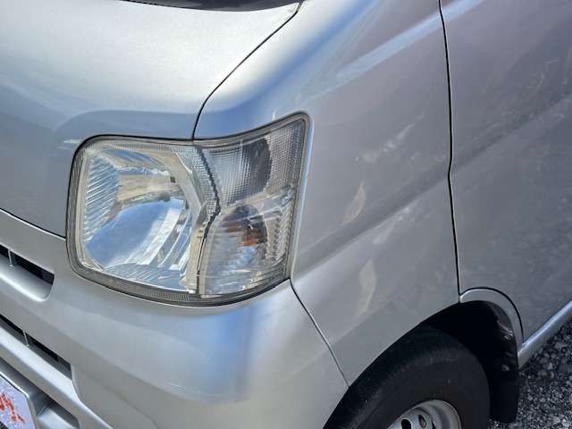 Daihatsu Hijet Deck Van 7
