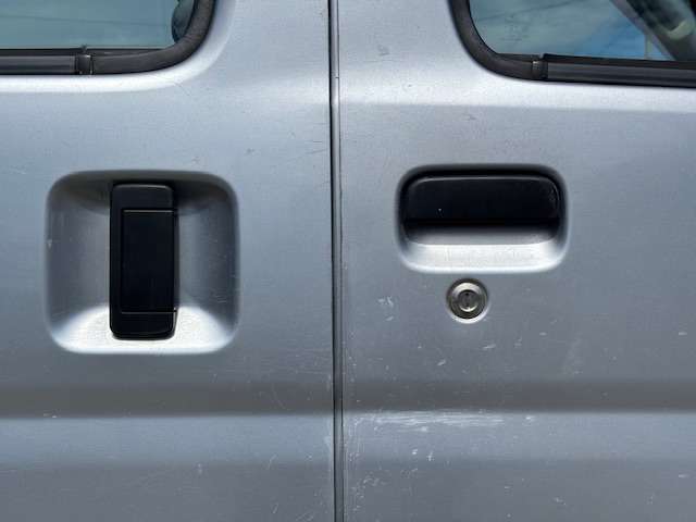 Daihatsu Hijet Deck Van 9