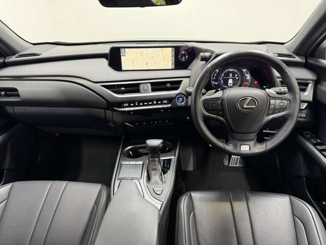 Lexus UX 4