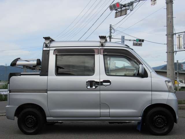 Daihatsu Hijet Deck Van 11