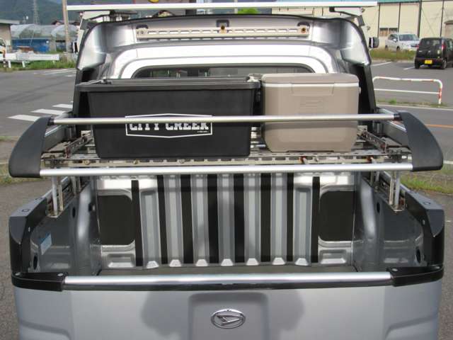 Daihatsu Hijet Deck Van 3