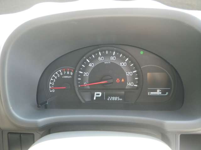 Nissan NV100 Clipper 12