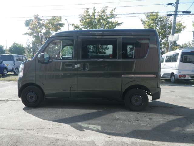 Nissan NV100 Clipper 7