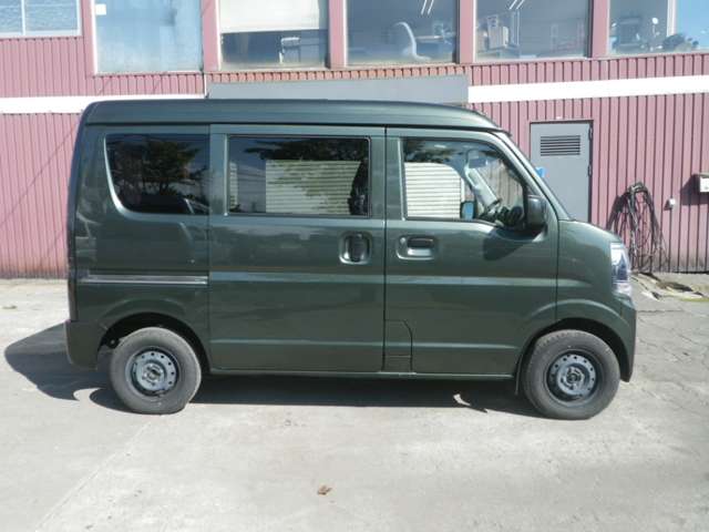 Nissan NV100 Clipper 8