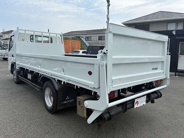 Mitsubishi Fuso Canter 7