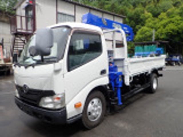 Hino Dutro 5