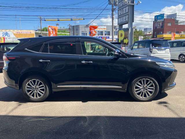 Toyota Harrier 9
