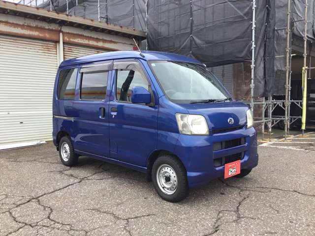 Daihatsu Hijet Cargo 2