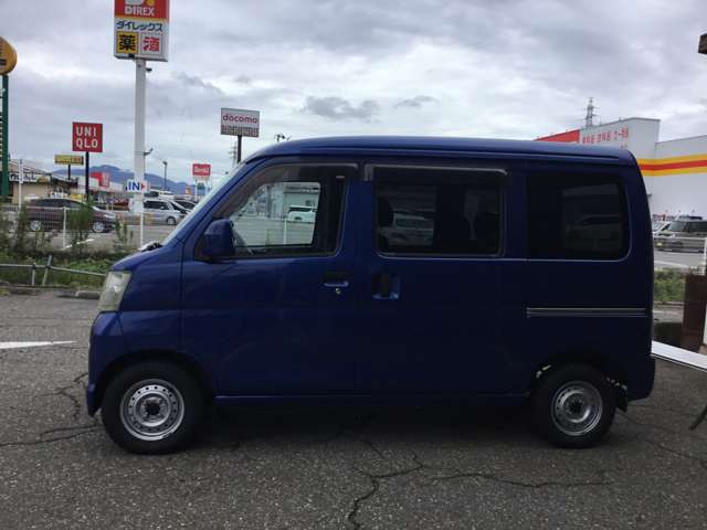 Daihatsu Hijet Cargo 4