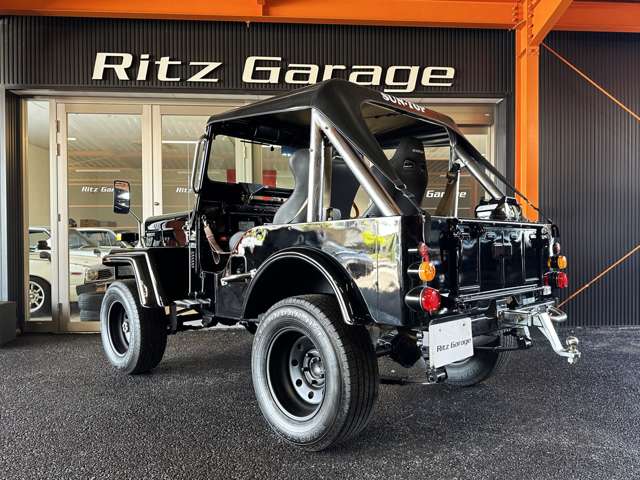Mitsubishi Jeep 7