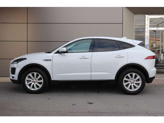Jaguar E-Pace 5