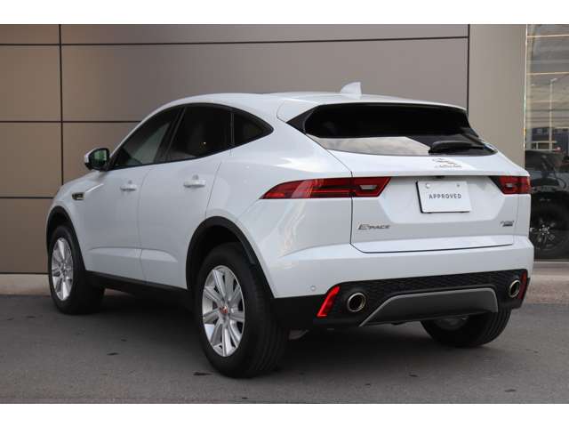 Jaguar E-Pace 6