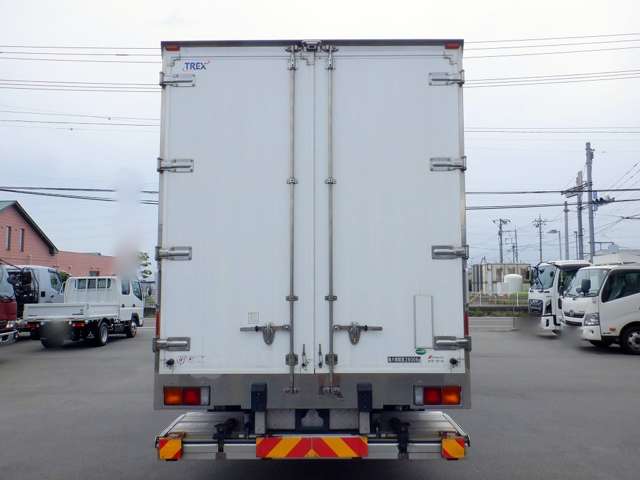Mitsubishi Fuso Fighter 6