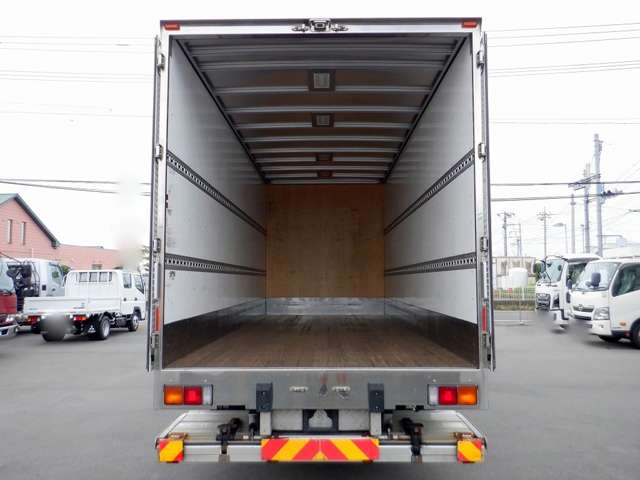 Mitsubishi Fuso Fighter 7