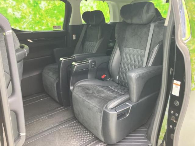 Toyota Alphard 10