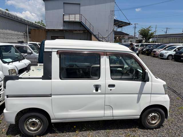 Daihatsu Hijet Deck Van 4