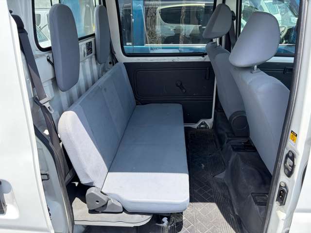 Daihatsu Hijet Deck Van 5