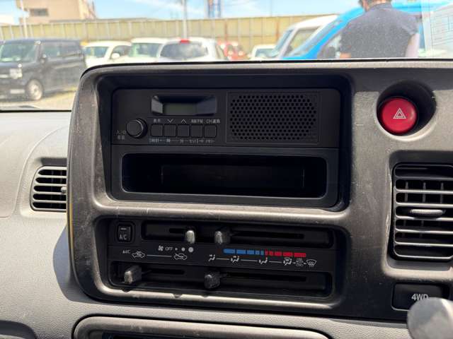 Daihatsu Hijet Deck Van 9
