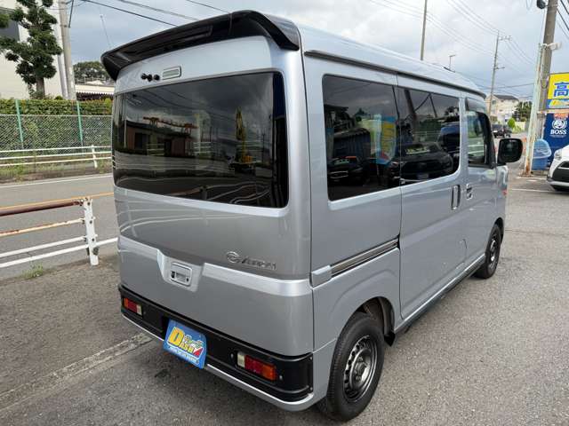 Daihatsu Atrai 7