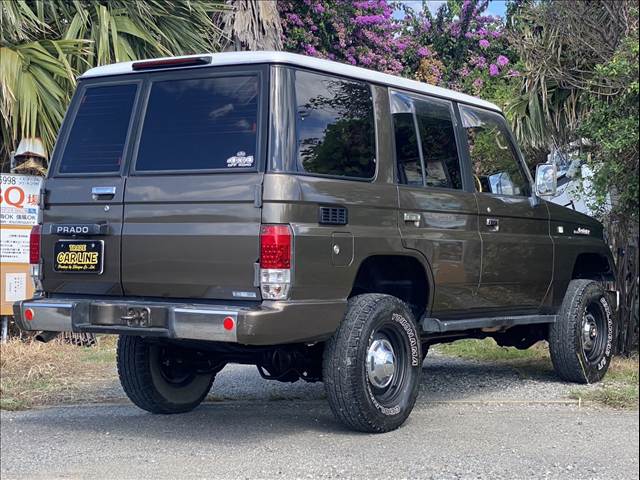 Toyota Land Cruiser Prado 2