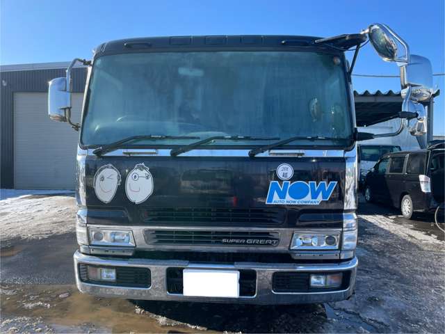 Mitsubishi Fuso Super Great 2