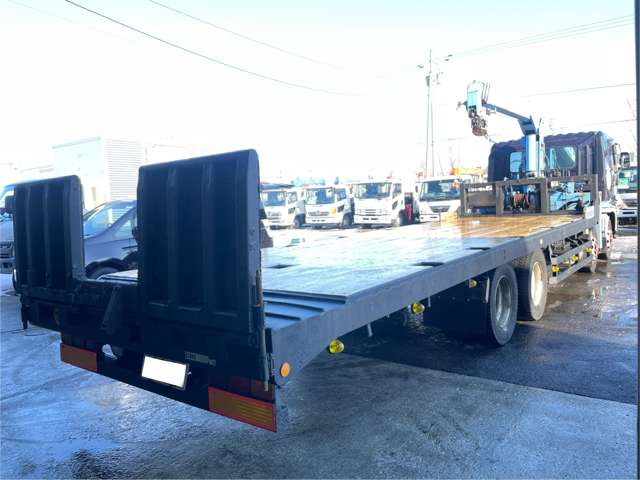 Mitsubishi Fuso Super Great 5