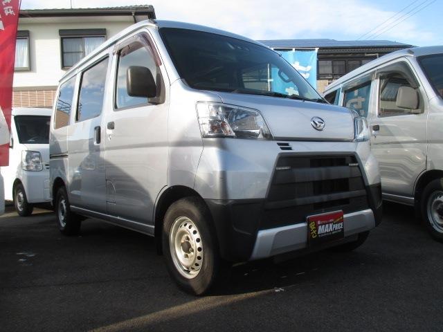 Daihatsu Hijet Cargo 10