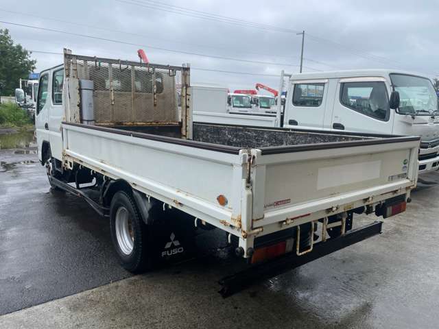 Mitsubishi Fuso Canter 7