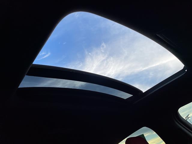 Lexus UX 6