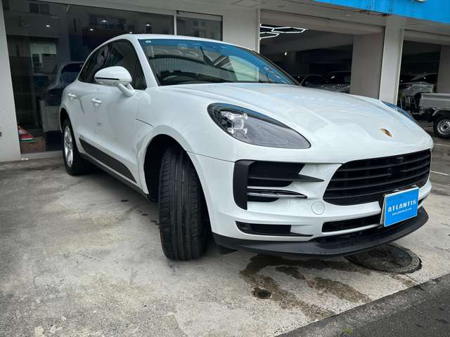 Porsche Macan 4