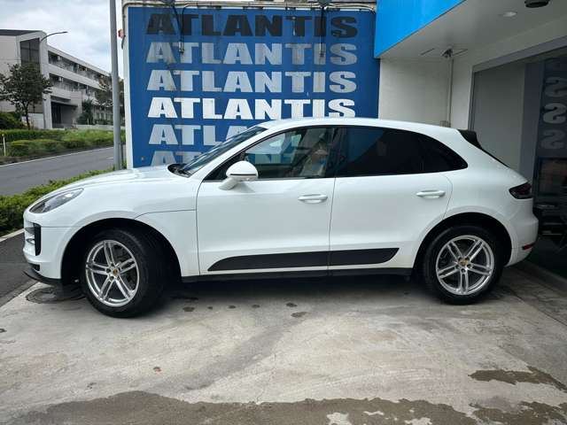 Porsche Macan 6