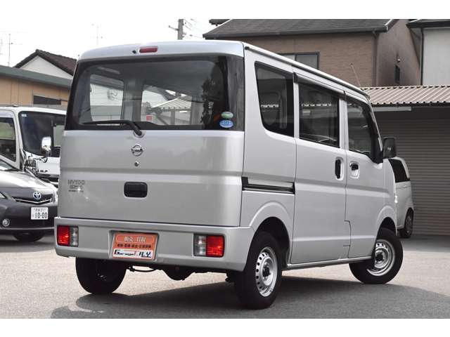 Nissan NV100 Clipper 11