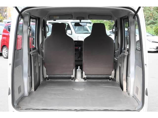 Nissan NV100 Clipper 6