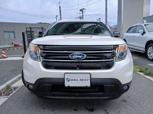 Ford Explorer 4