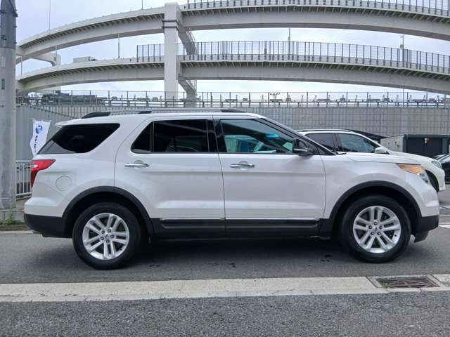 Ford Explorer 8